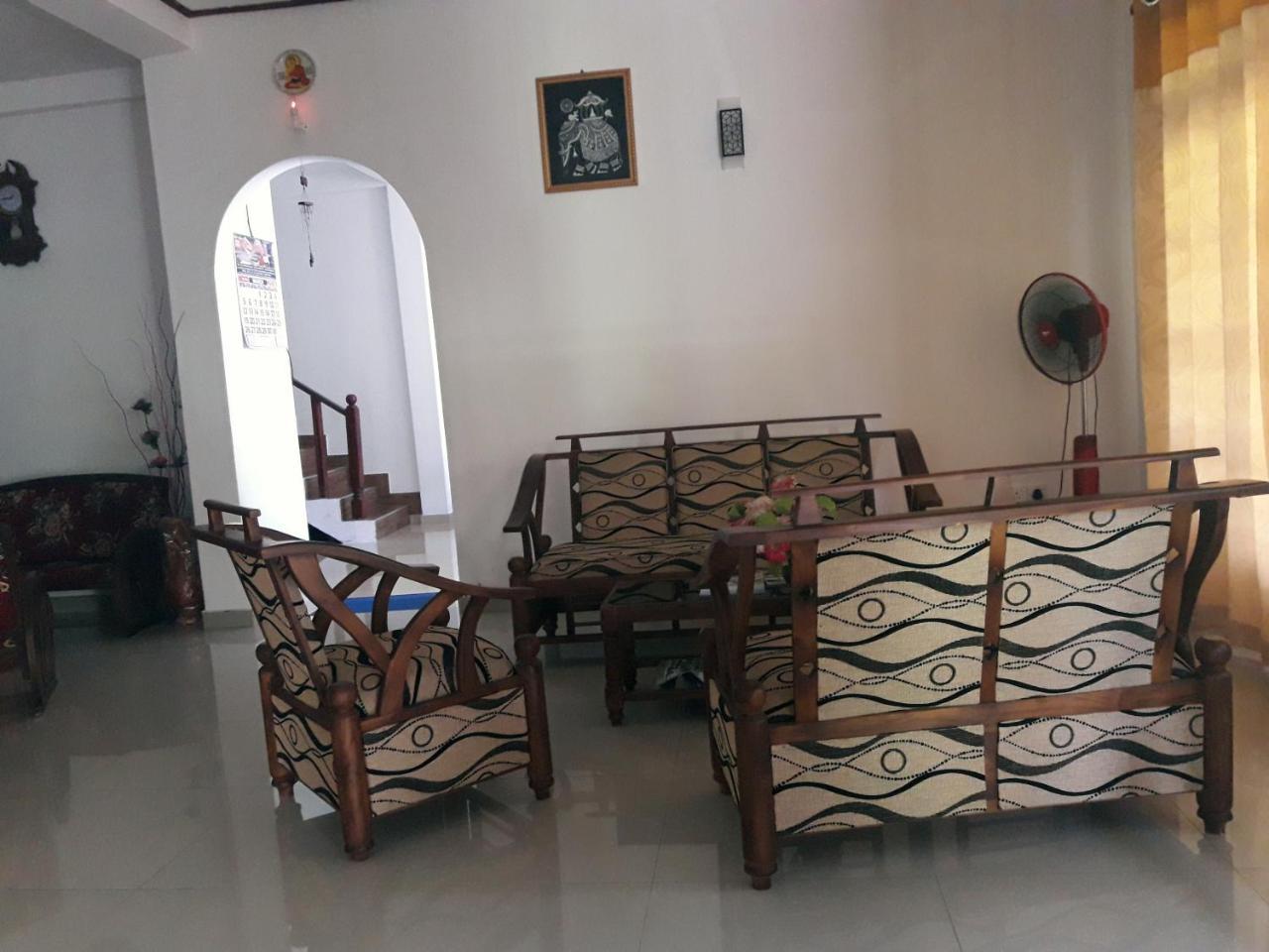 Southern Beach Surf Lodge Ahangama Zewnętrze zdjęcie