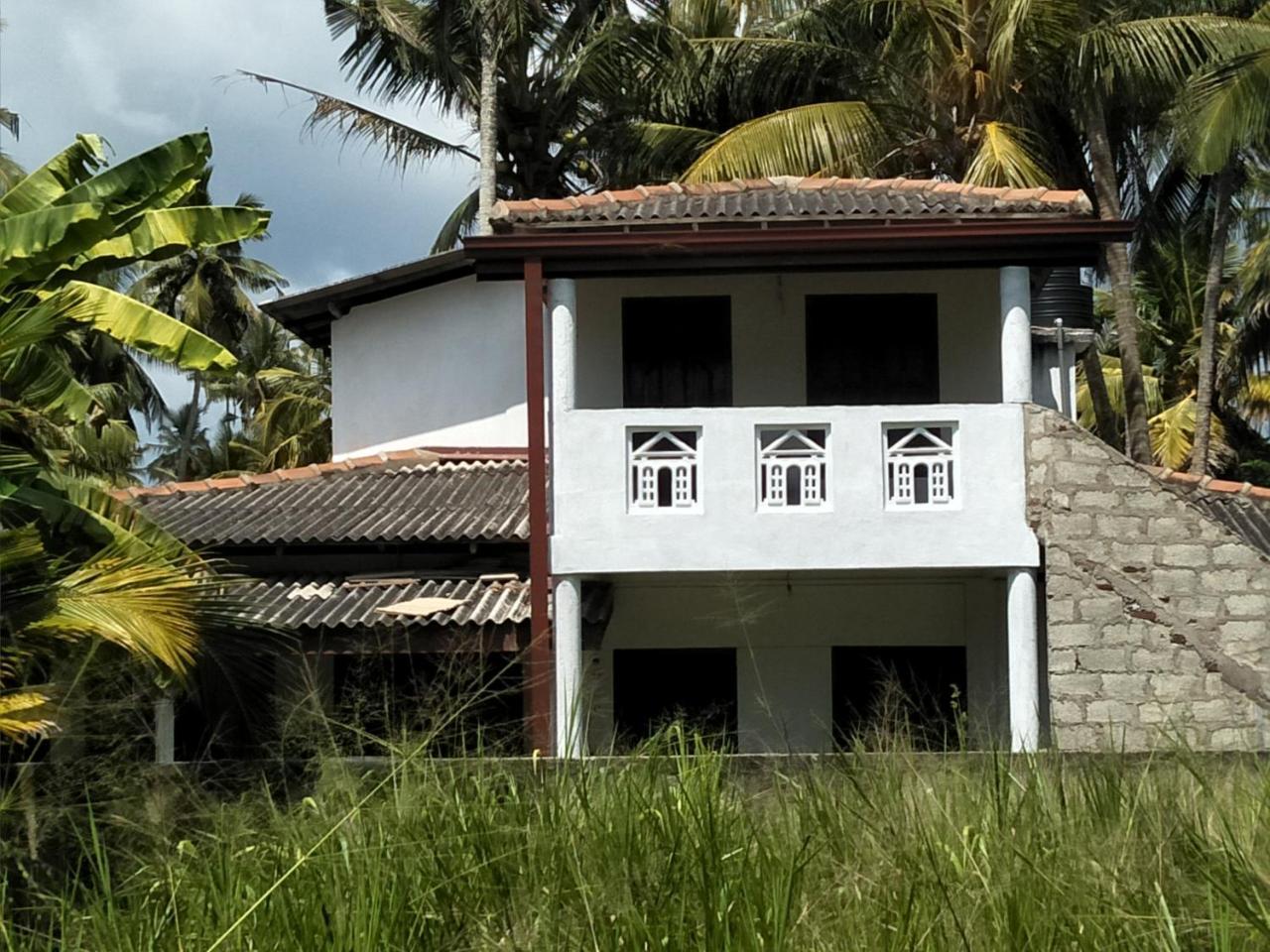 Southern Beach Surf Lodge Ahangama Zewnętrze zdjęcie